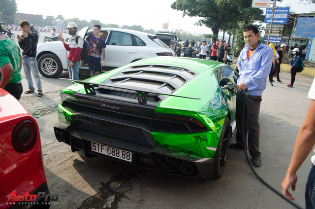 Đổ xăng cho siêu xe tham dự Car & Passion hết bao nhiêu tiền? Đổ xăng cho siêu xe tham dự Car & Passion hết bao nhiêu tiền?